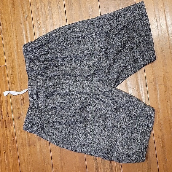 Men's knit shorts - like new - size xs - Picture 2 of 3